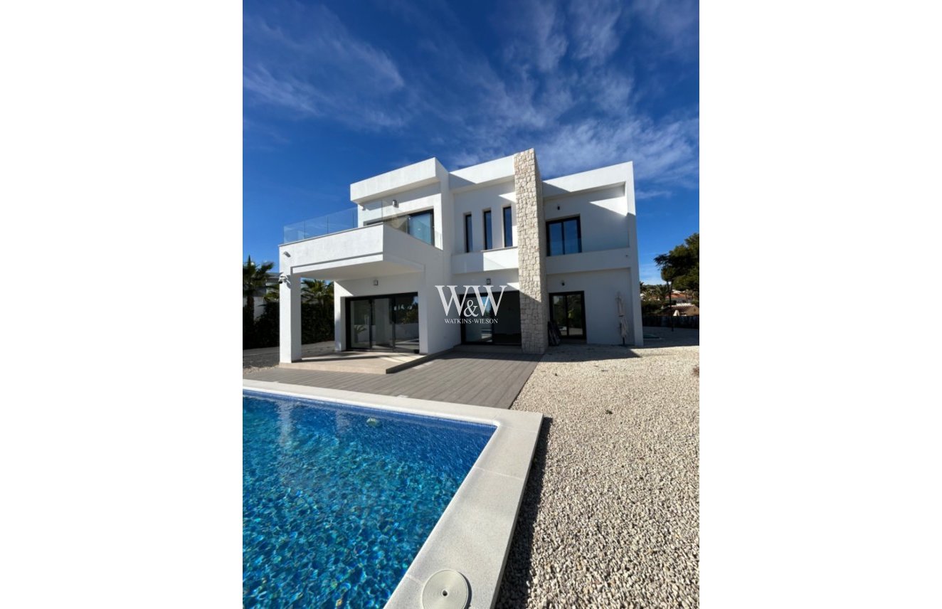 Resale - Villa -
Benissa - La Fustera