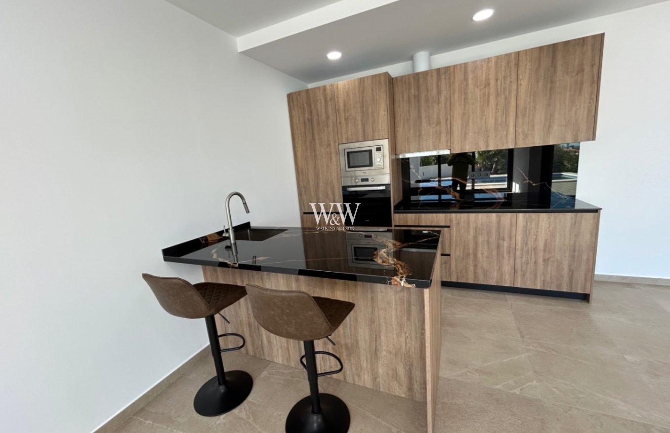 Resale - Villa -
Benissa - La Fustera