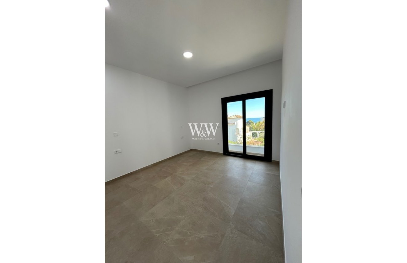 Resale - Villa -
Benissa - La Fustera