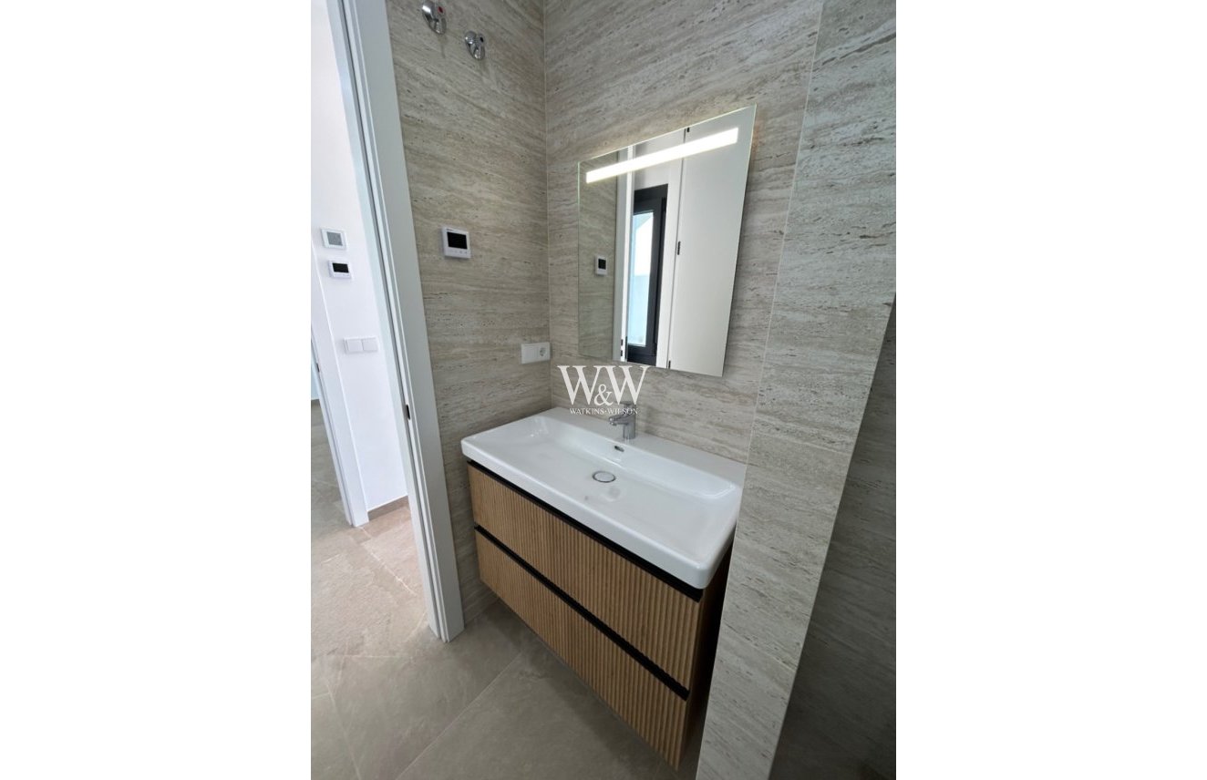 Resale - Villa -
Benissa - La Fustera