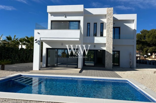 Resale - Villa -
Benissa - La Fustera