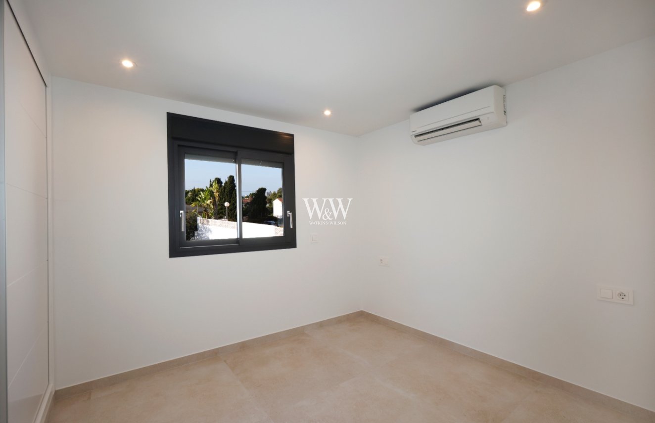 Reventa - Villa -
Calpe - Los Pinos