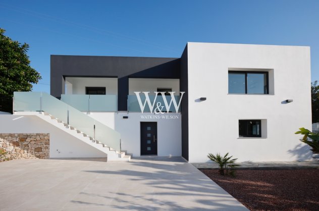 Reventa - Villa -
Calpe - Los Pinos