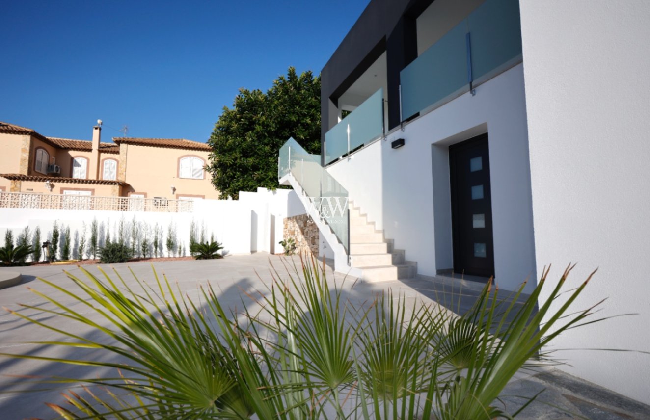 Reventa - Villa -
Calpe - Los Pinos