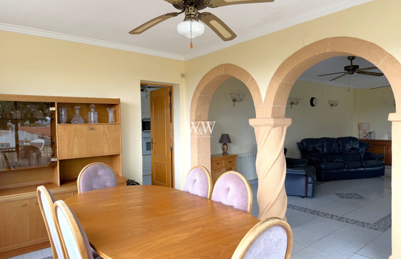 Resale - Villa -
Moraira - Pinar de Advocat