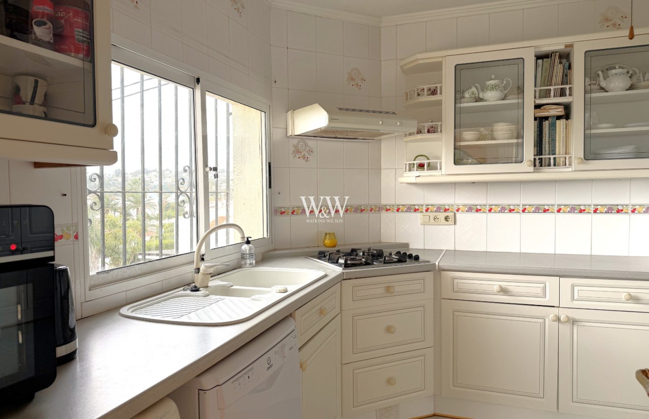 Resale - Villa -
Moraira - Pinar de Advocat