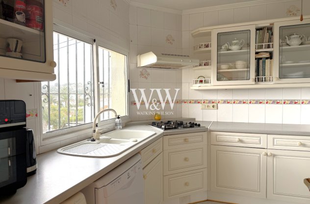 Resale - Villa -
Moraira - Pinar de Advocat