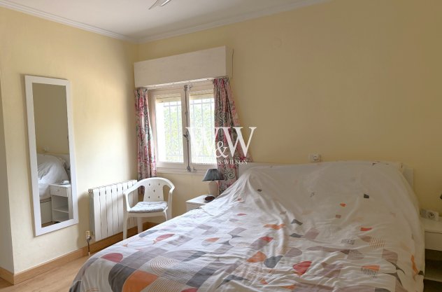 Resale - Villa -
Moraira - Pinar de Advocat