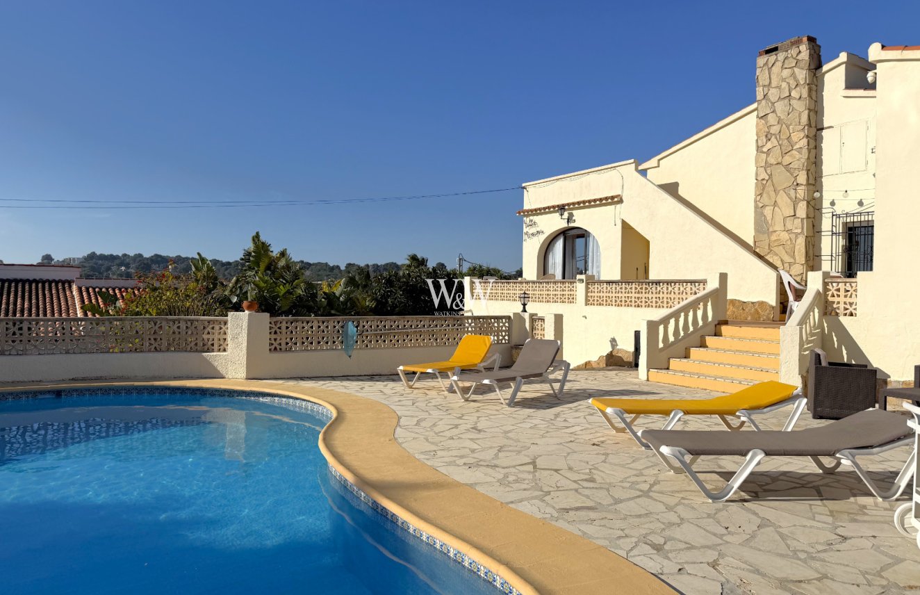 Resale - Villa -
Moraira - Pinar de Advocat