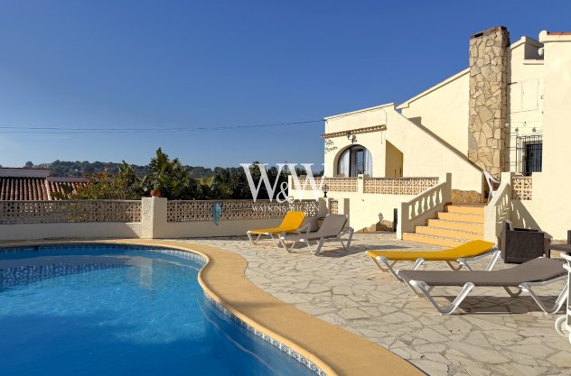 Resale - Villa -
Moraira - Pinar de Advocat