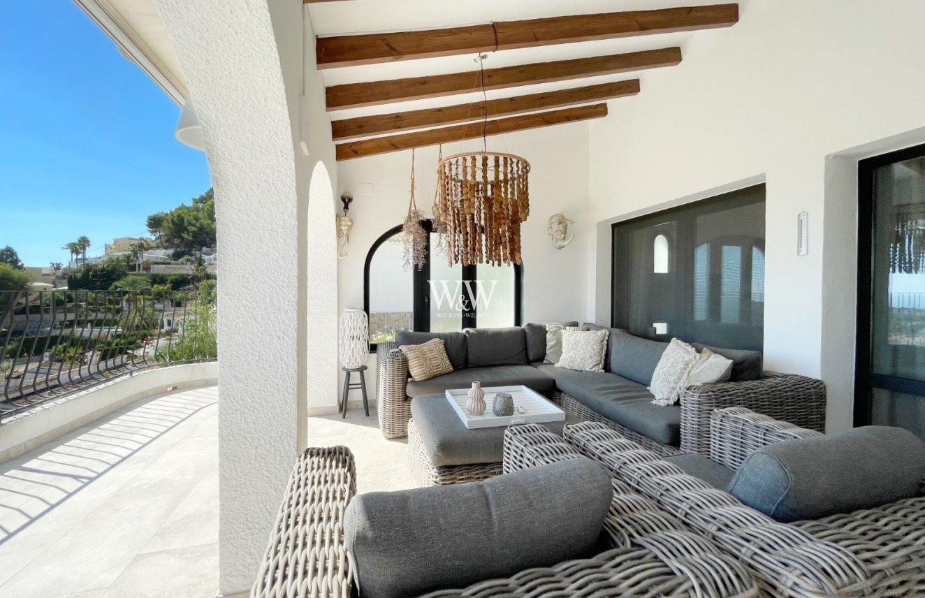 Resale - Villa -
Moraira - Benimeit