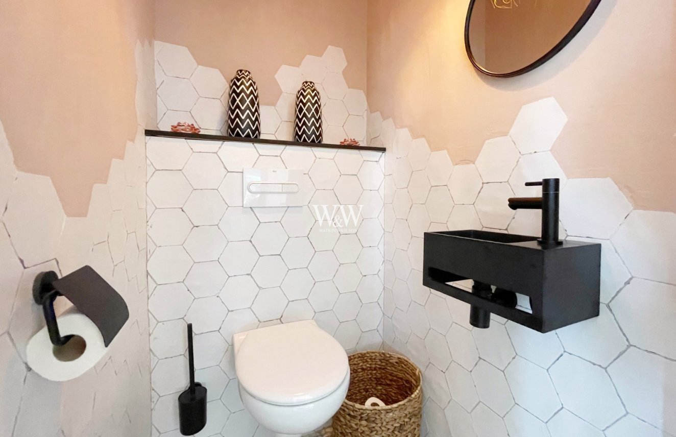 Resale - Villa -
Moraira - Benimeit