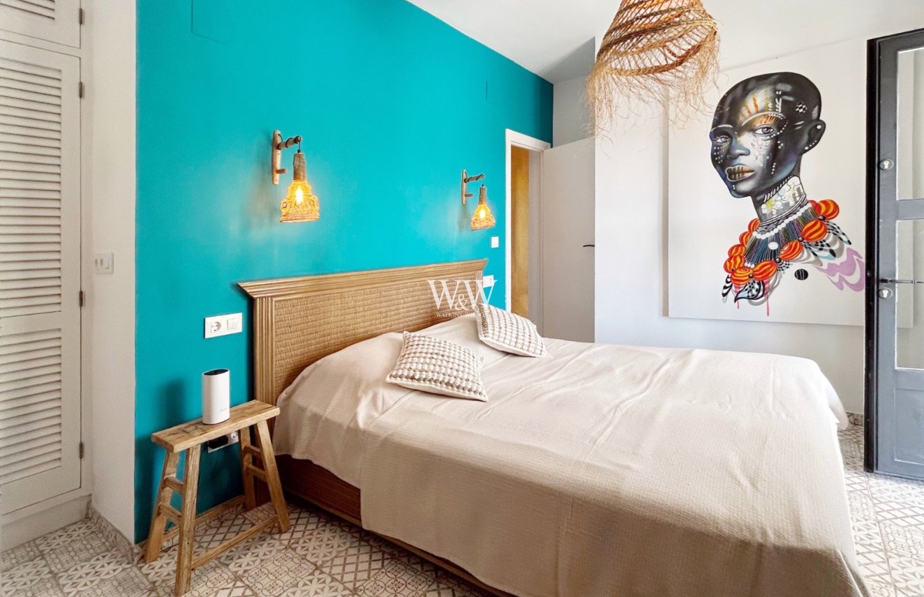 Resale - Villa -
Moraira - Benimeit