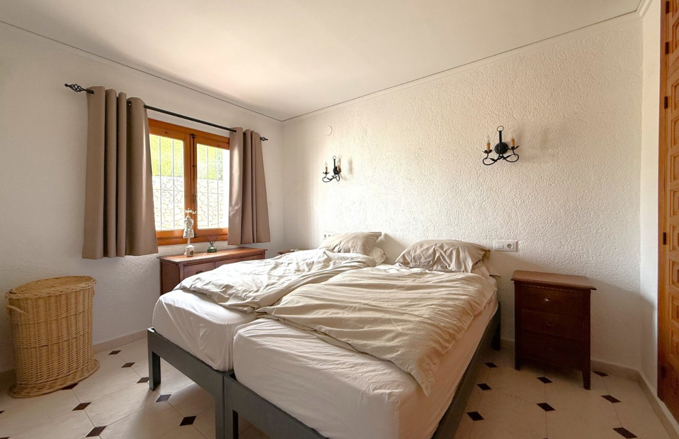 Resale - Bungalow -
Moraira - Pla del Mar