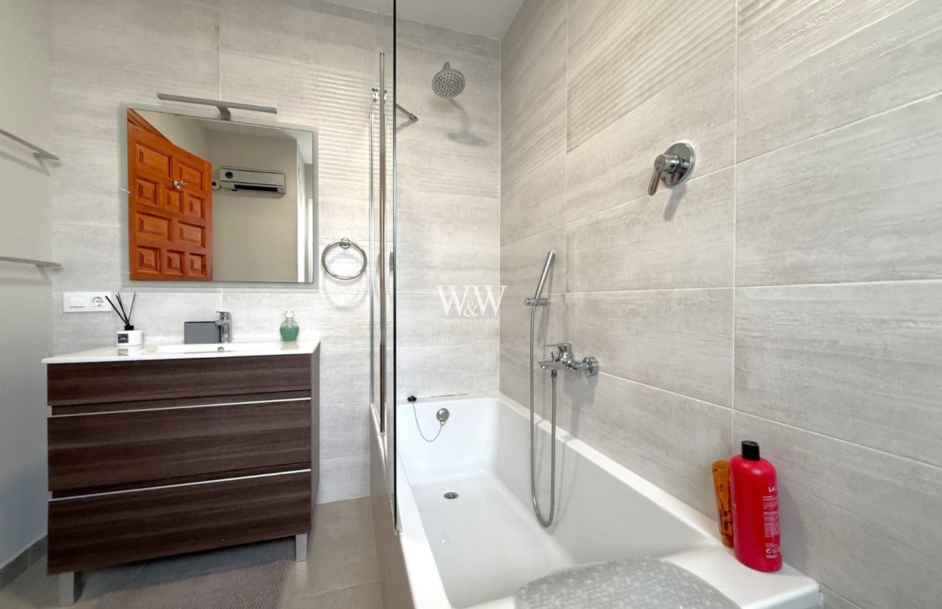 Resale - Bungalow -
Moraira - Pla del Mar