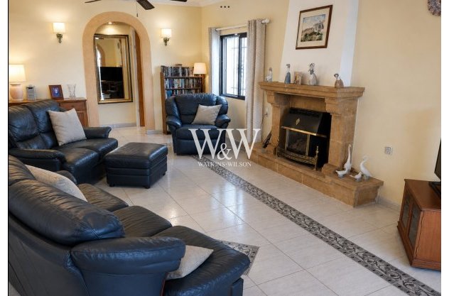 Resale - Villa -
Moraira - Pinar de Advocat
