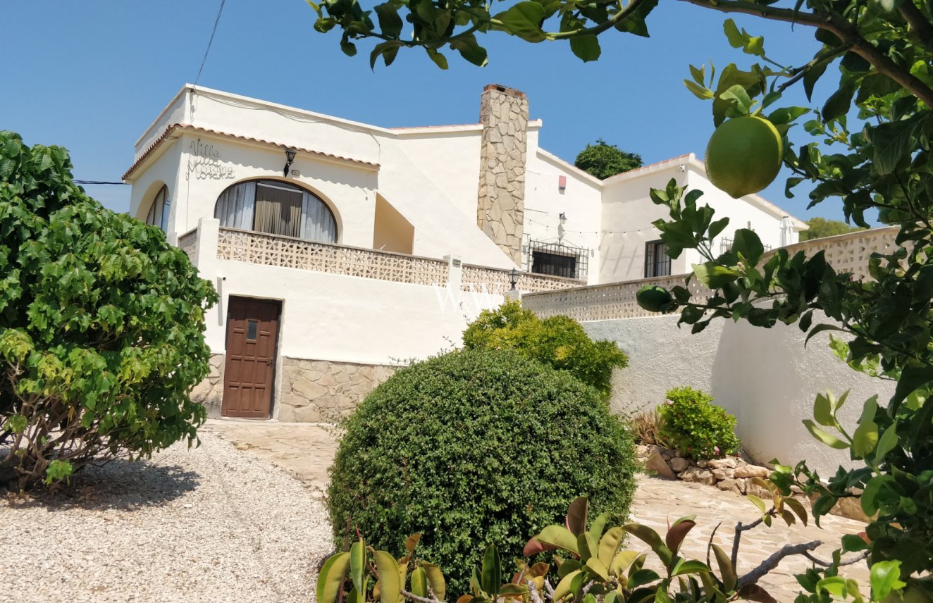 Resale - Villa -
Moraira - Pinar de Advocat
