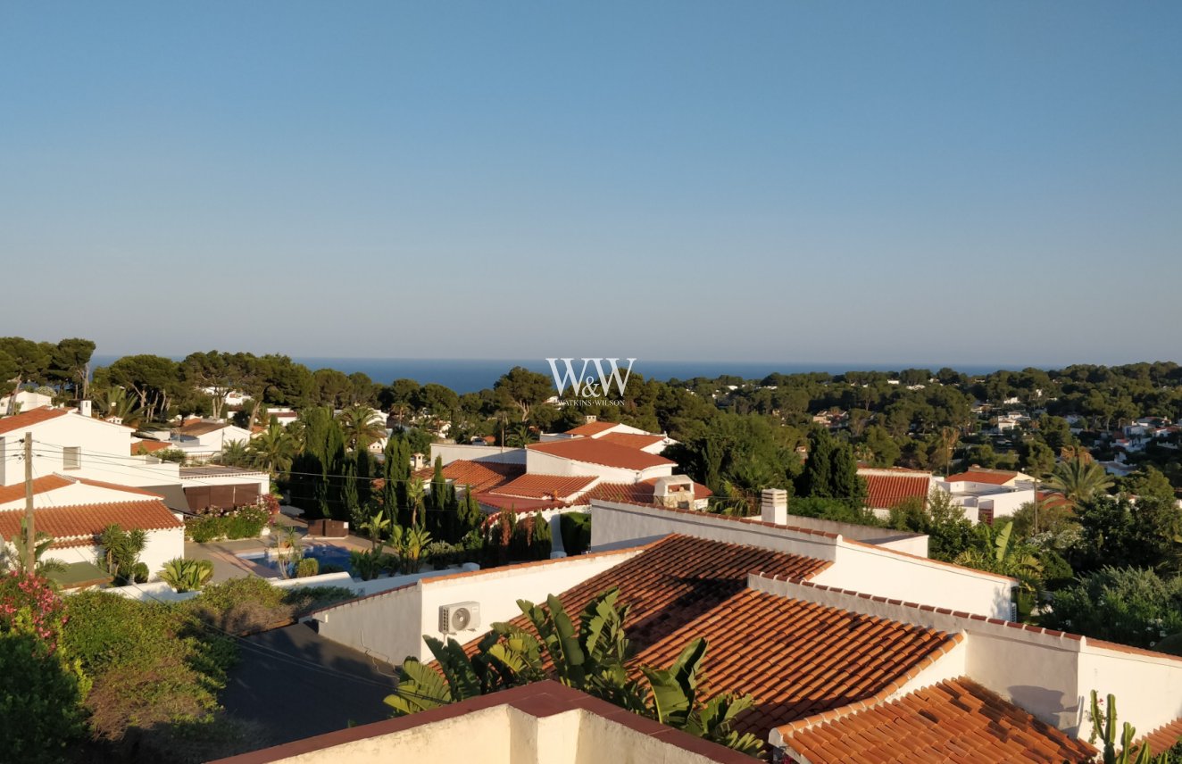 Resale - Villa -
Moraira - Pinar de Advocat
