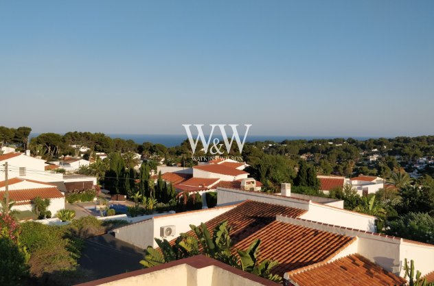 Resale - Villa -
Moraira - Pinar de Advocat
