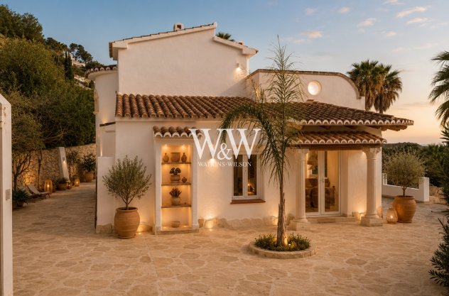 Resale - Villa -
Moraira - Benimeit