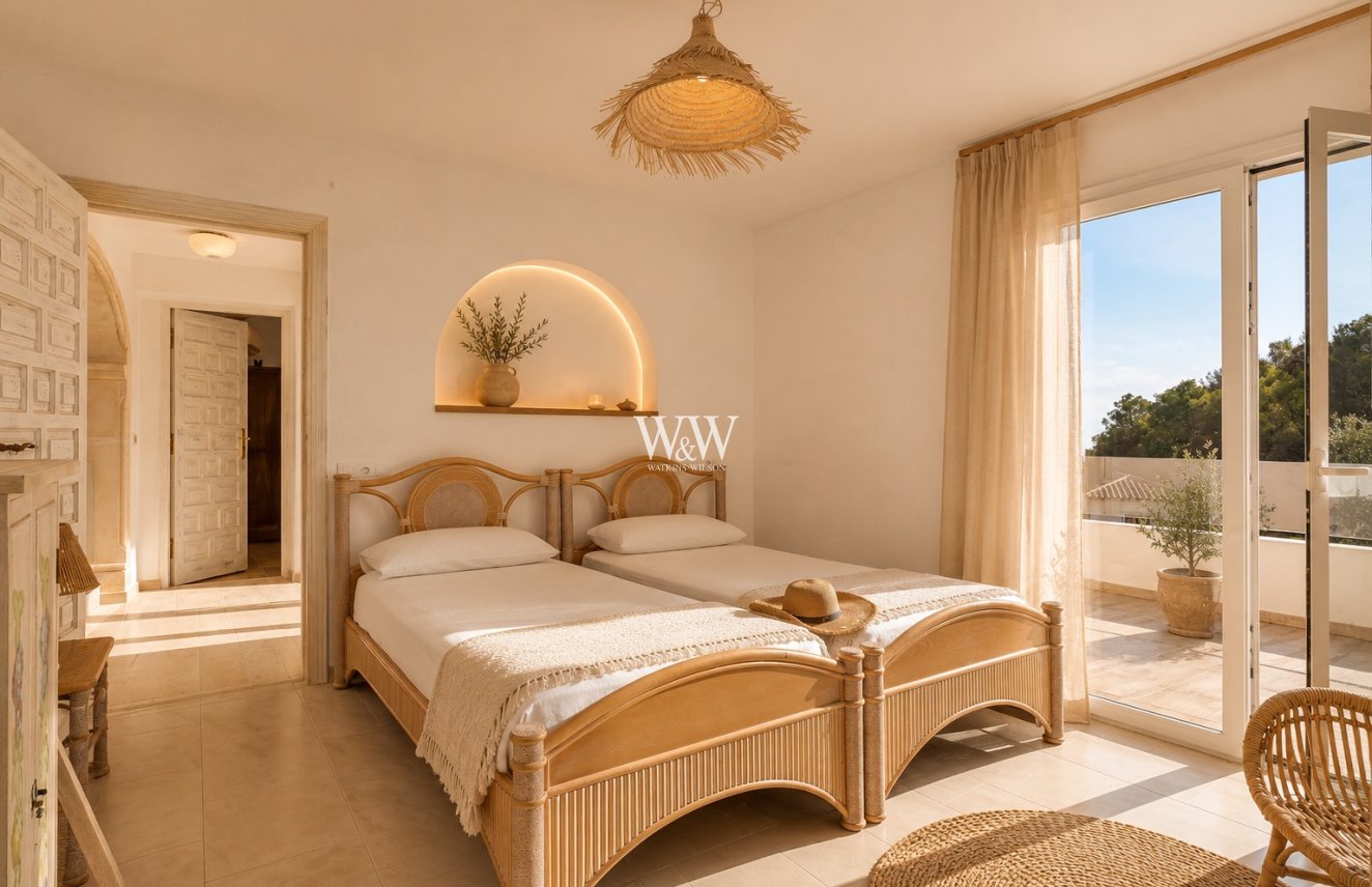 Resale - Villa -
Moraira - Benimeit