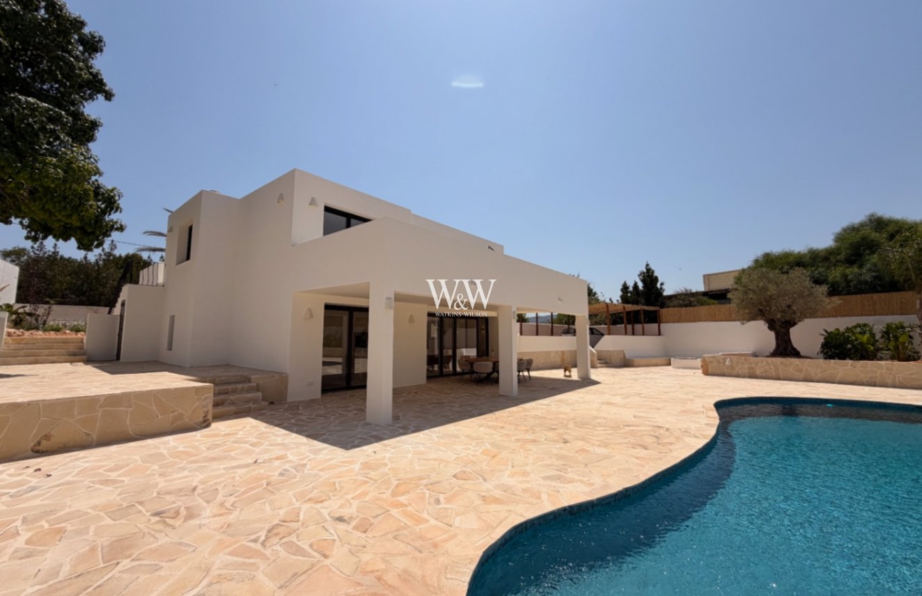 Resale - Villa -
Jávea - Casco antiguo