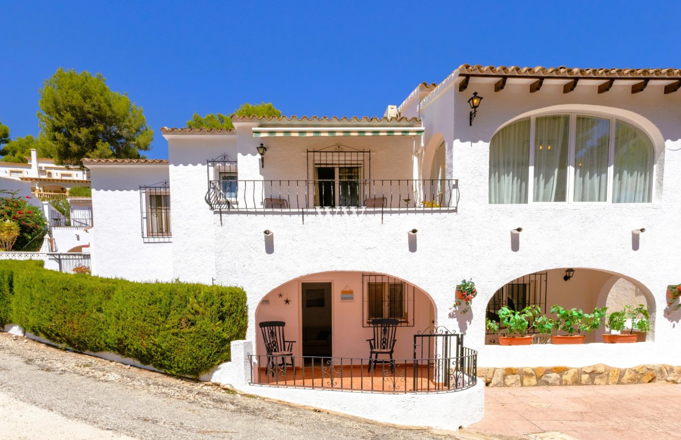 Resale - Bungalow -
Moraira