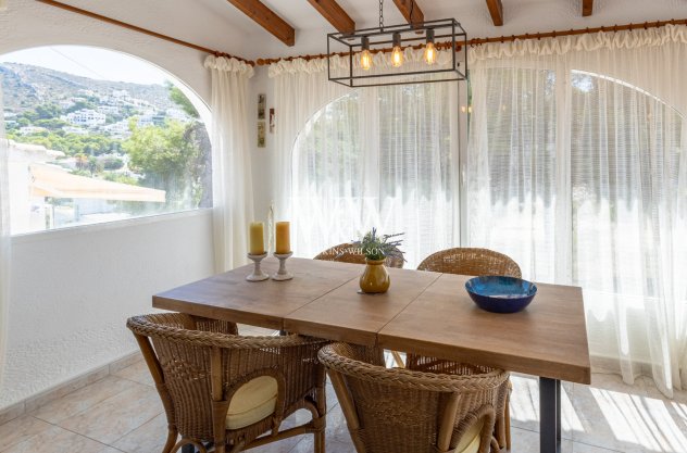 Resale - Bungalow -
Moraira