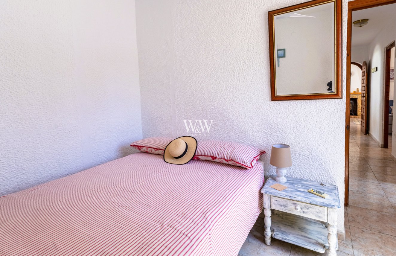 Resale - Bungalow -
Moraira