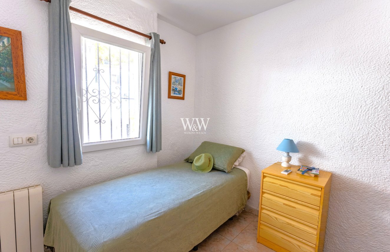 Resale - Bungalow -
Moraira