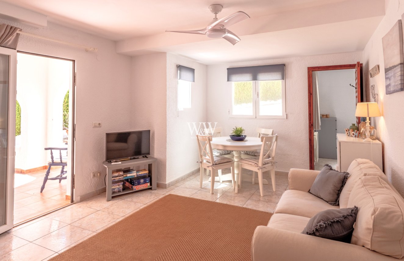 Resale - Bungalow -
Moraira
