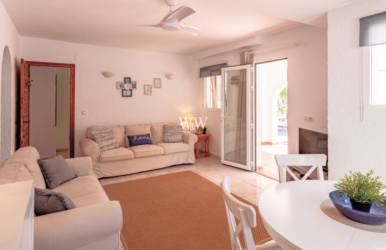Resale - Bungalow -
Moraira