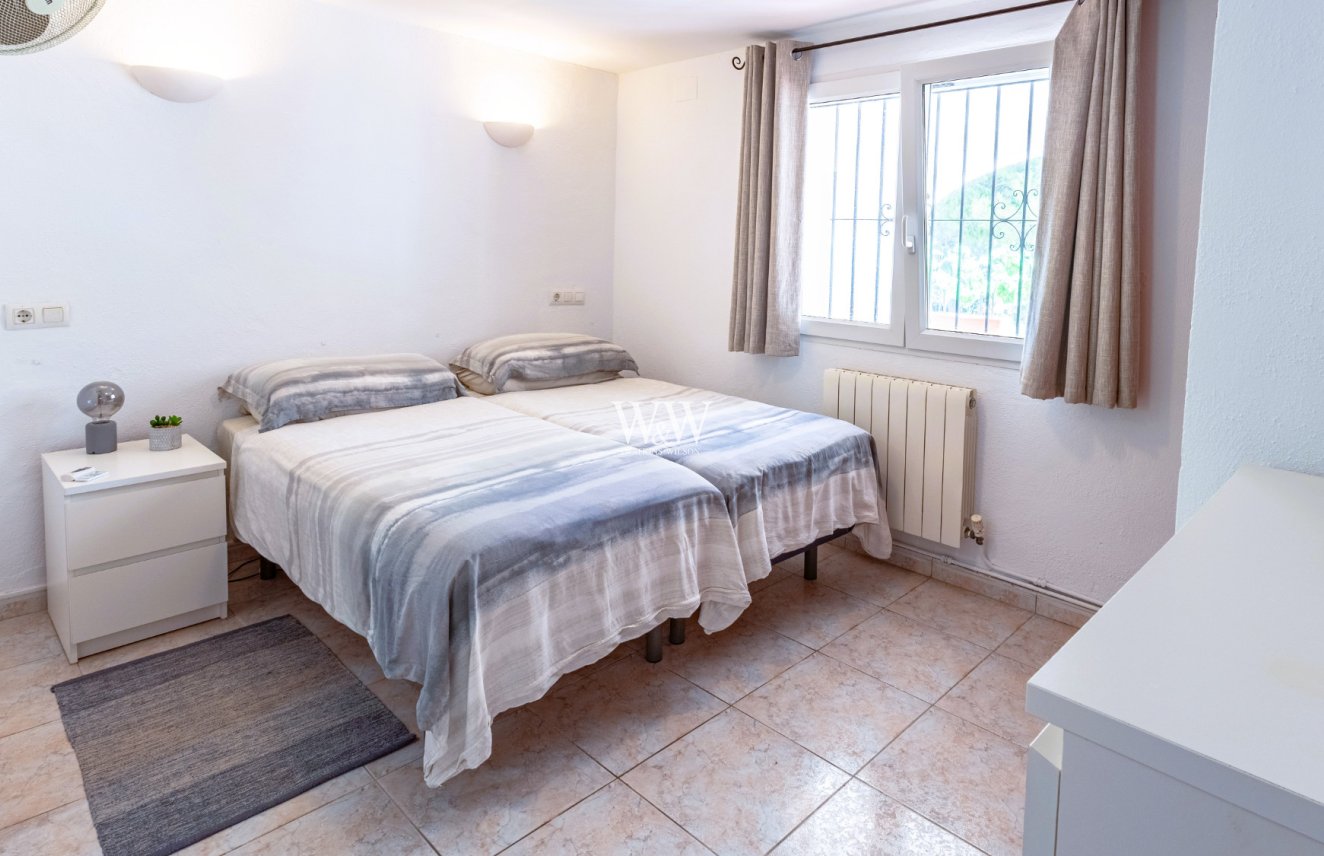 Resale - Bungalow -
Moraira