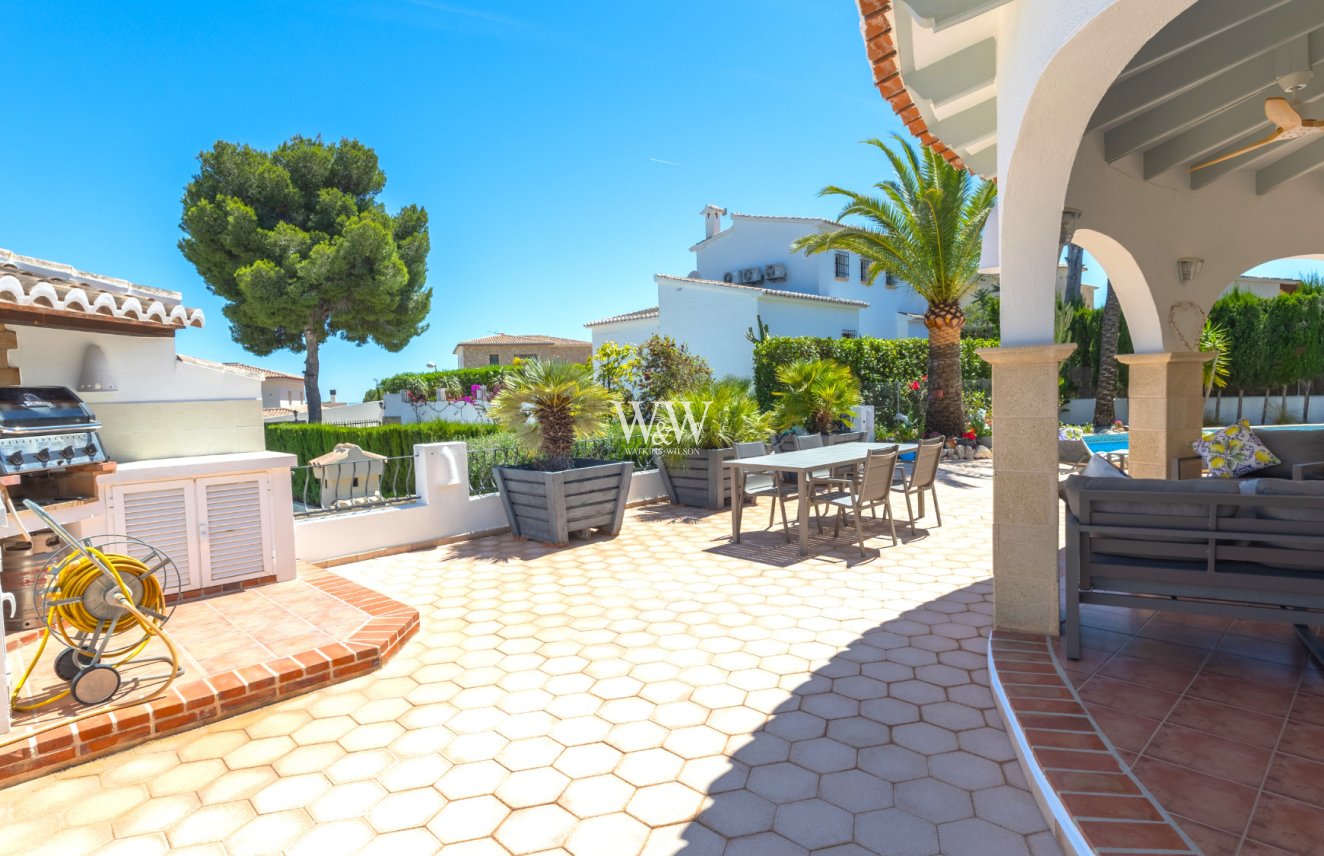 Resale - Villa -
Moraira - Pinar de Advocat
