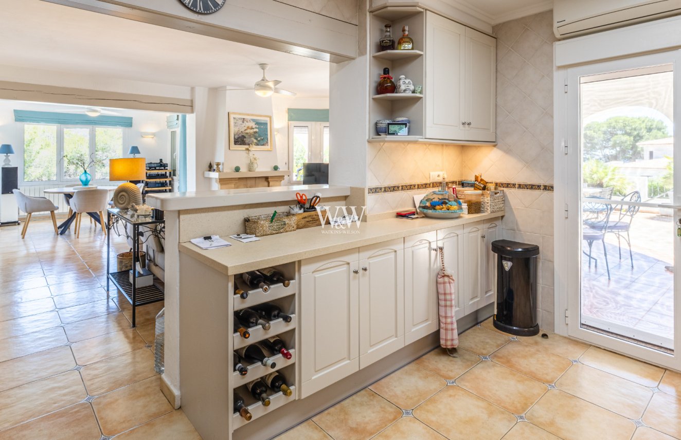 Resale - Villa -
Moraira - Pinar de Advocat