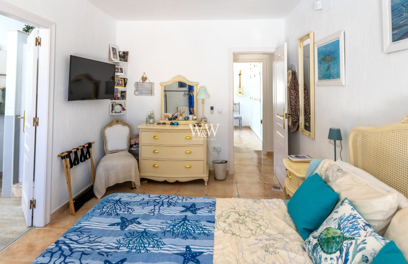 Resale - Villa -
Moraira - Pinar de Advocat