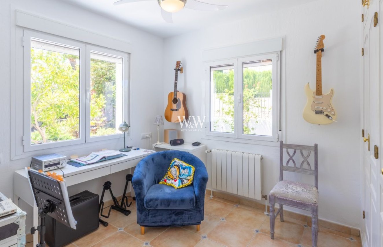 Resale - Villa -
Moraira - Pinar de Advocat