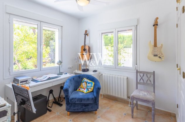 Resale - Villa -
Moraira - Pinar de Advocat