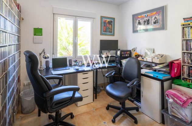 Resale - Villa -
Moraira - Pinar de Advocat