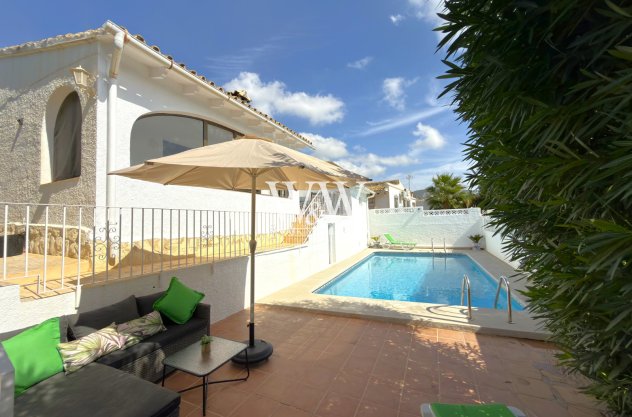 Resale - Villa -
Moraira - La Sabatera