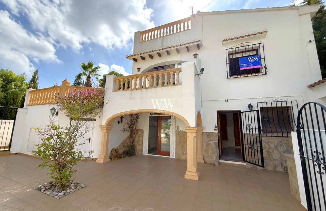 Resale - Bungalow -
Moraira - Fanadix