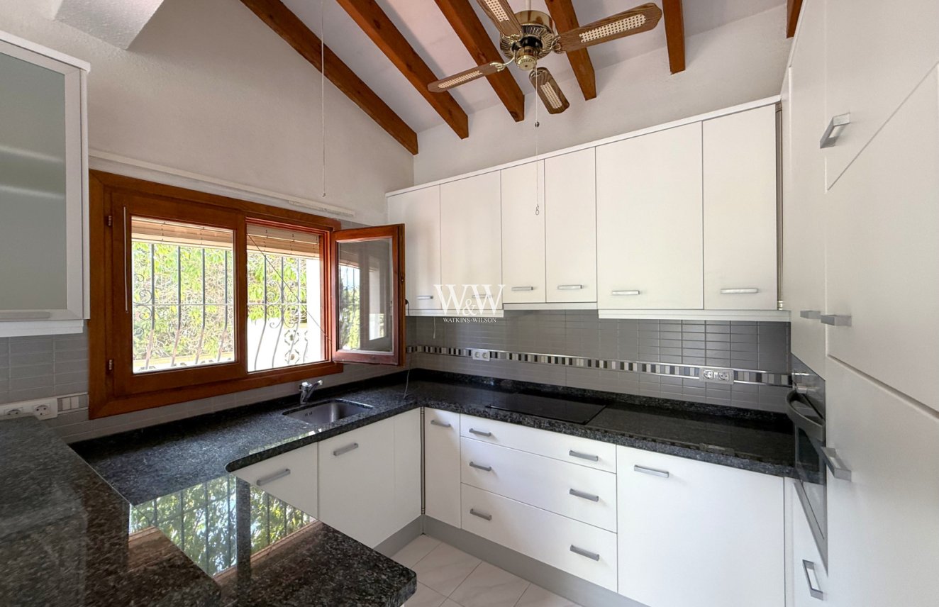 Resale - Bungalow -
Moraira - Fanadix