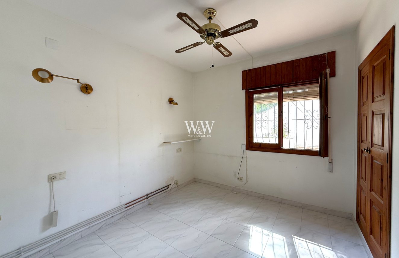 Resale - Bungalow -
Moraira - Fanadix