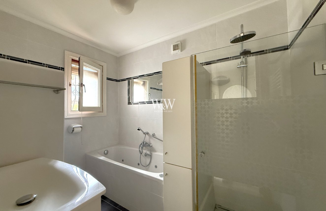 Resale - Bungalow -
Moraira - Fanadix