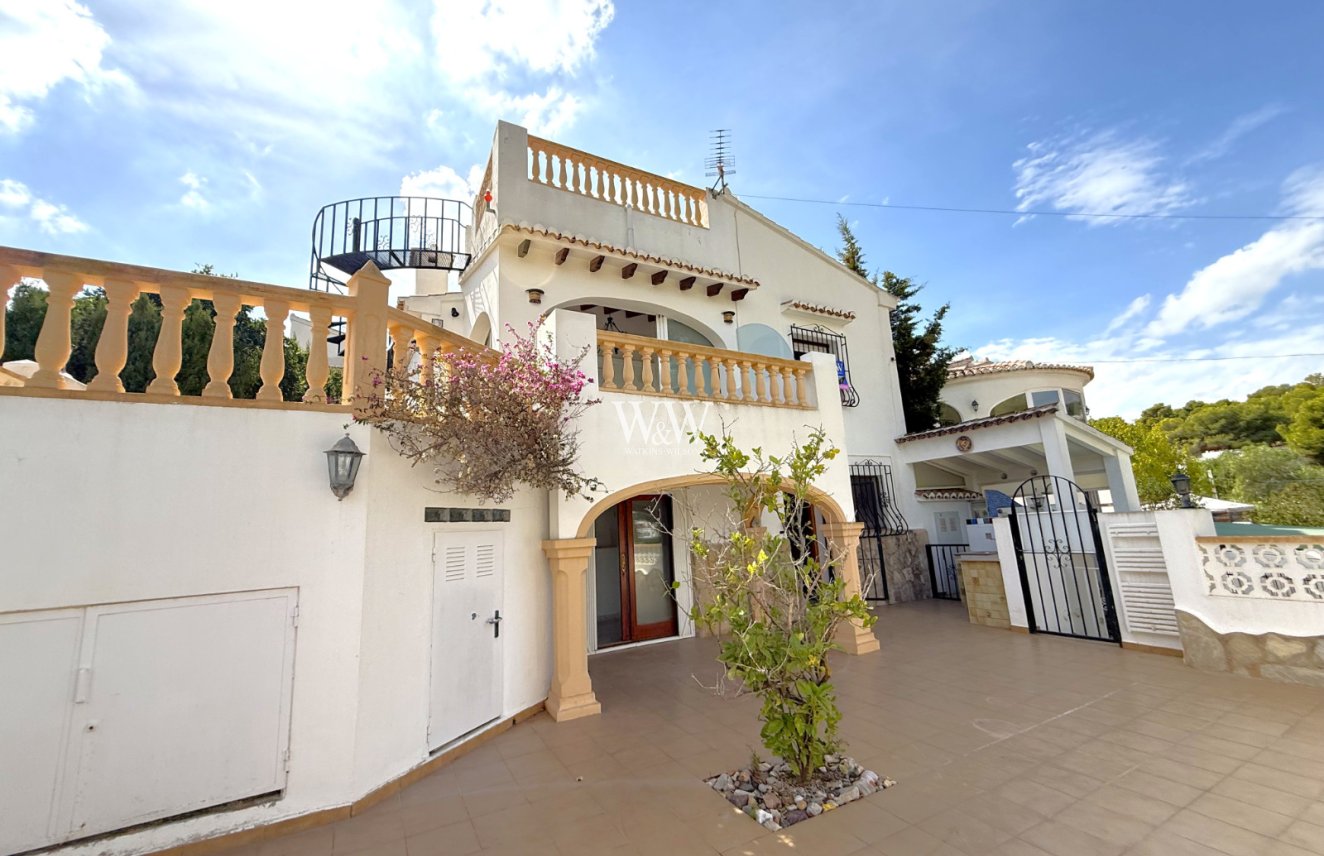 Resale - Bungalow -
Moraira - Fanadix