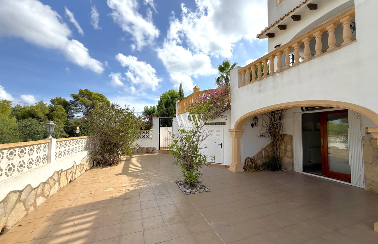 Resale - Bungalow -
Moraira - Fanadix