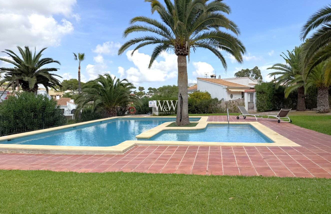 Resale - Bungalow -
Moraira - Fanadix