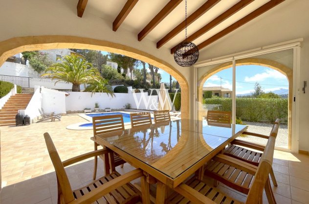 Lovely outdoor covered dining area