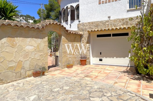 Videresalg - Villa -
Moraira - Benimeit