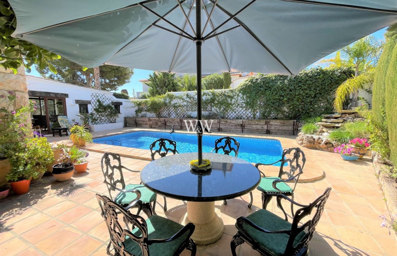 Terrace for outdoor dining by the pool